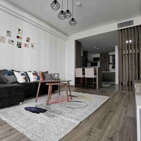Oak Sky Apartment Spa & Fitness Skopje Zewnętrze zdjęcie
